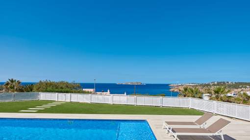 Beautiful townhouse sea views Cala Tarida Beautiful townhouse sea views Cala Tarida